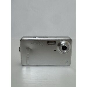 Medion MD 85173 digital camera For Parts Not Working